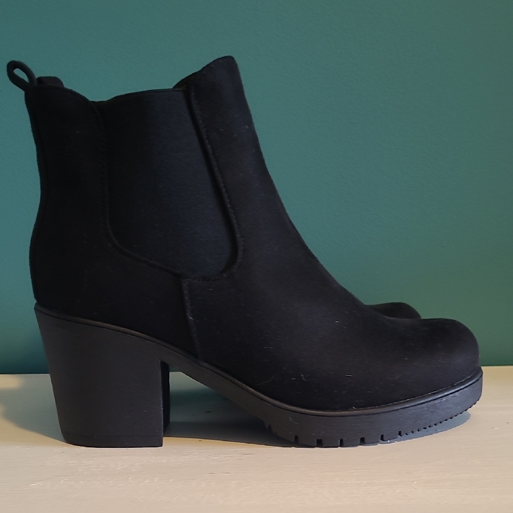 Dream Pairs Black Ankle Booties